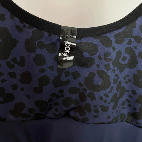 Ultracor Leopard Animal Print Sports Bra Womens Size XS Black Blue Cheetah COR - Picture 4 of 8